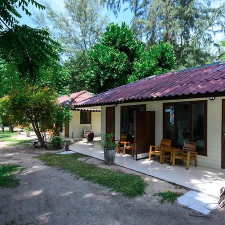 Wapi Resort Koh Lipe Esterno foto